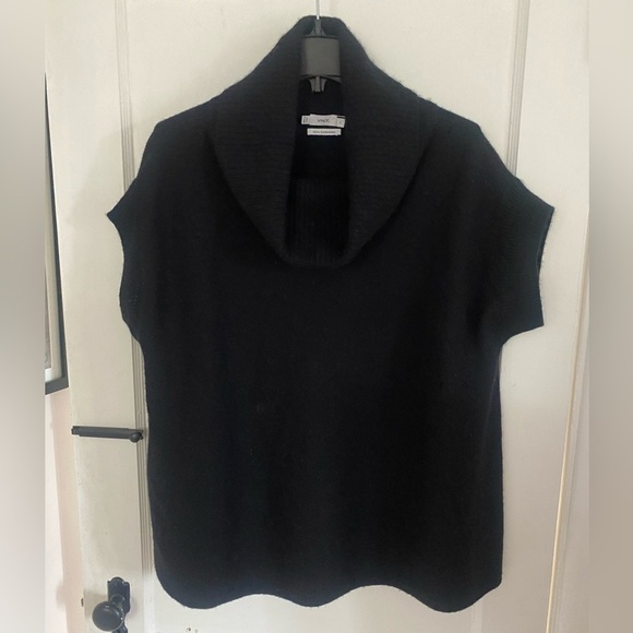 Vince 100% Cashmere Black Cowl Neck Short Sleeve Sweater Size Small - Picture 1 of 7